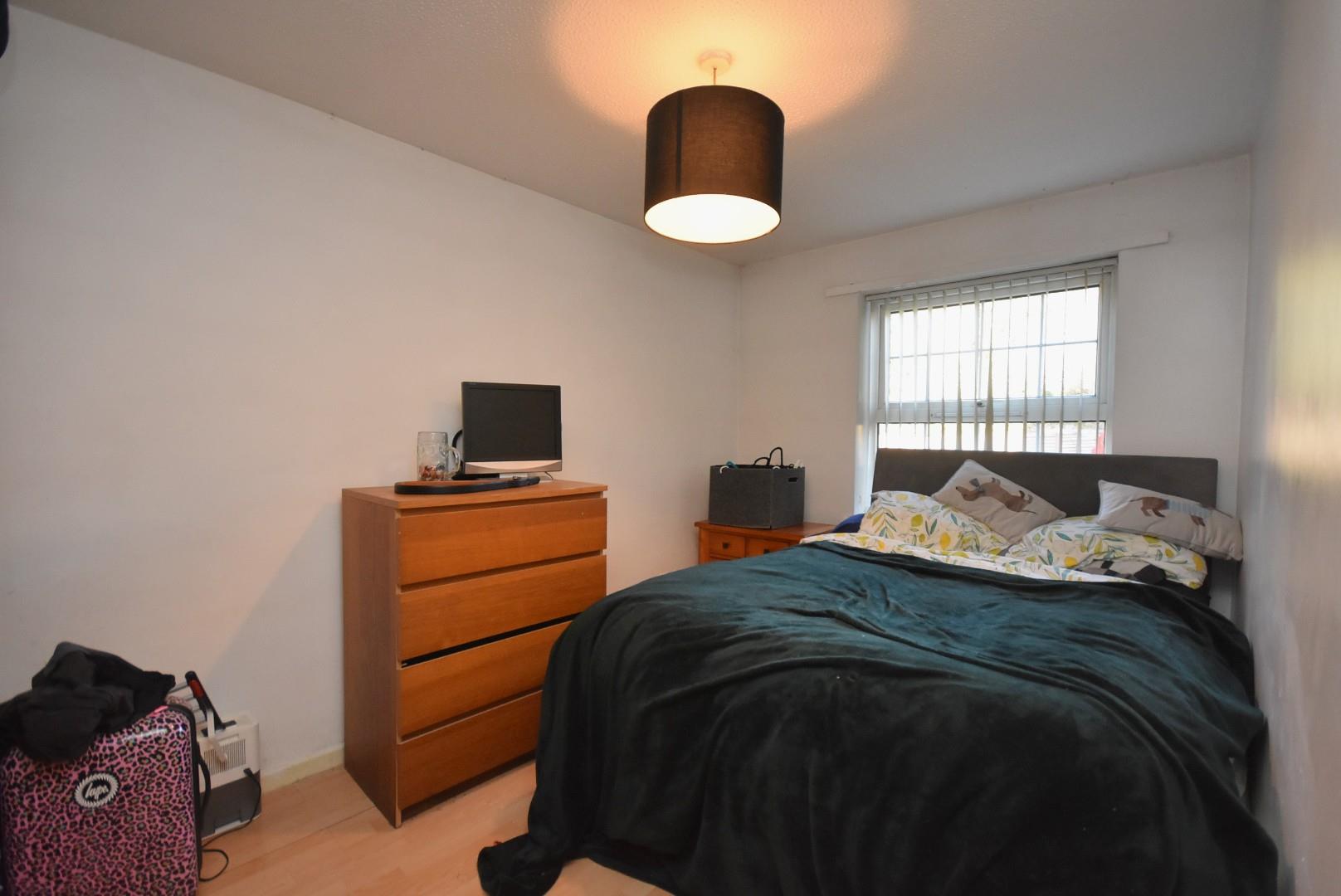 8 Parkview Court, Andrew Road, Penarth, CF64 2NS